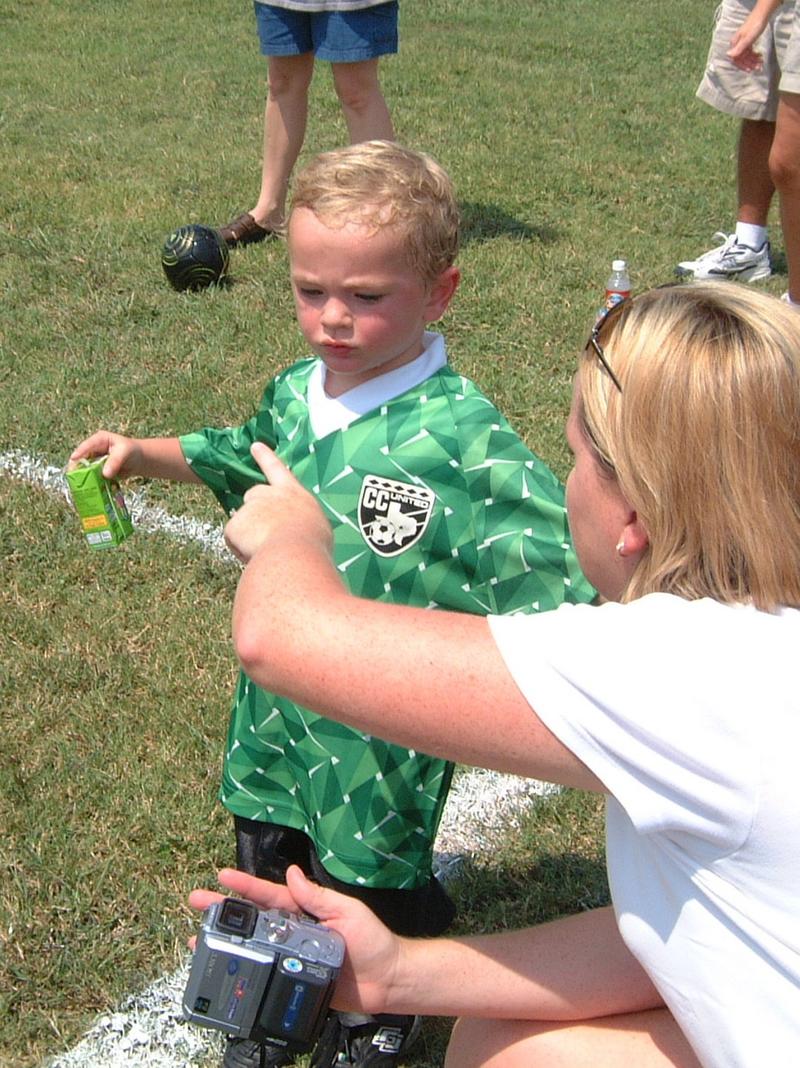 2003/09(Sep)/02(Soccer)/800x600_2003-09-06 13-04-55.JPG
